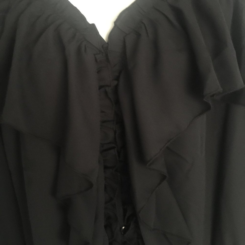 VENUS Ruffle Top - Picture 3 of 6